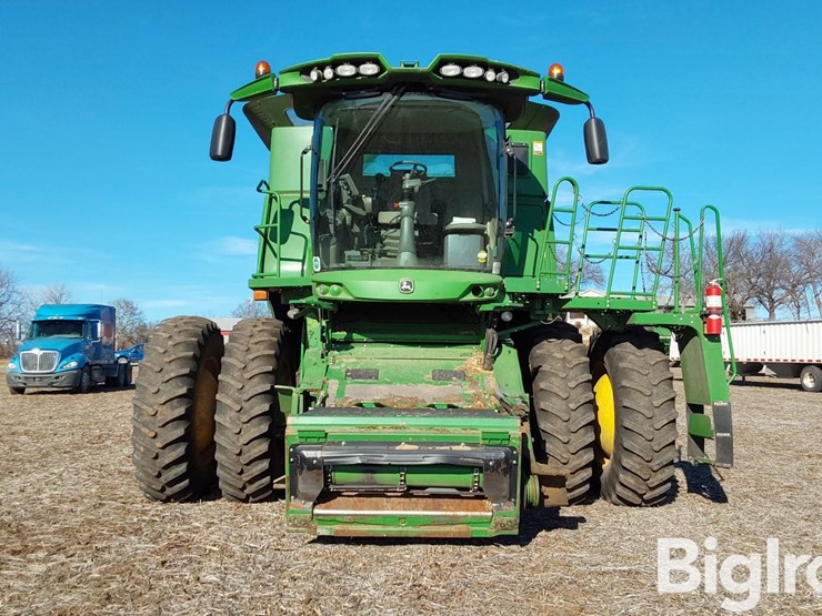 2013-john-deere-s670-image-2