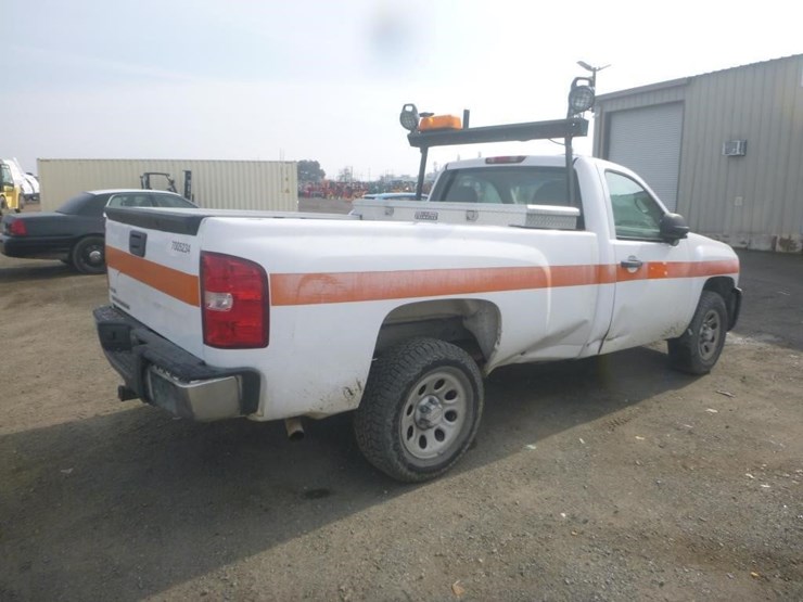 2008-chevrolet-1500-image-3