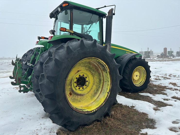 john-deere-8330-image-3