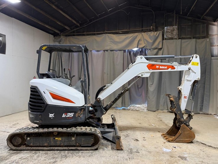 2023-bobcat-e35-image-6