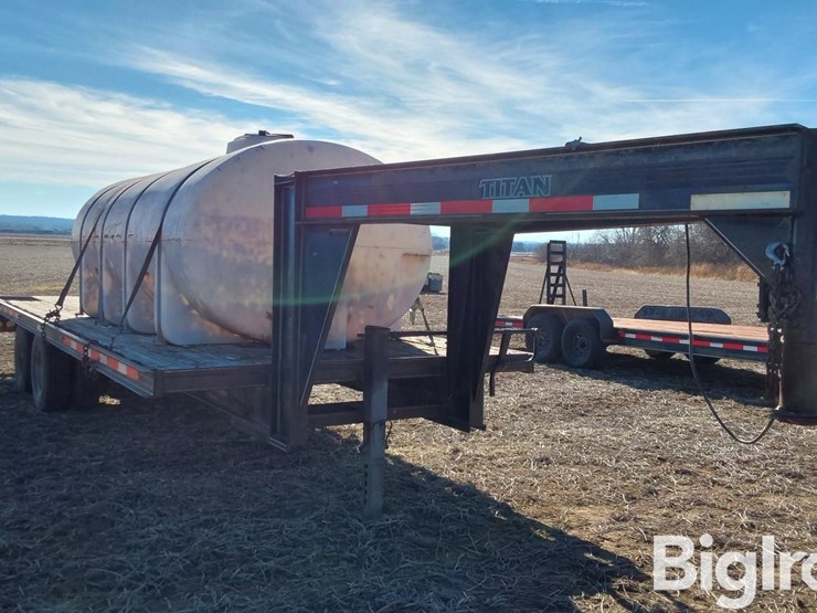 1998-titan-trailer-image-1