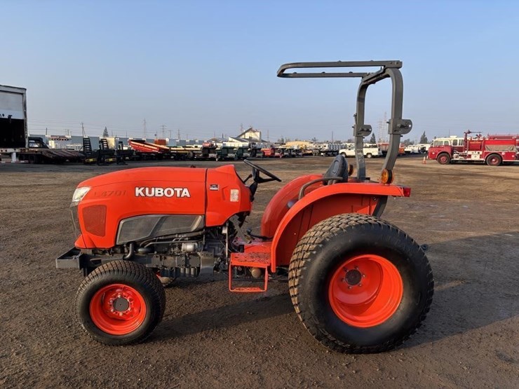 2017-kubota-l4701d-image-5