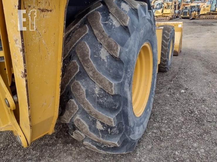 2019-deere-310sl-image-24