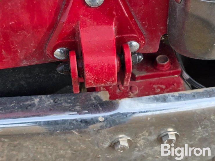 1984-international-f-4370-image-14