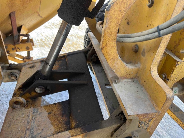 2007-caterpillar-160h-image-26