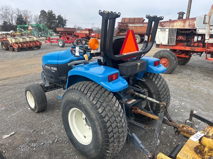 new-holland-1530-image-6