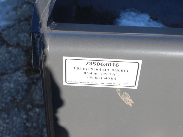 new-holland-78-image-3