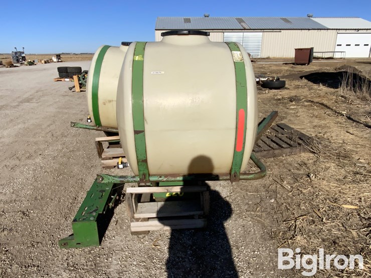 john-deere-220-image-8