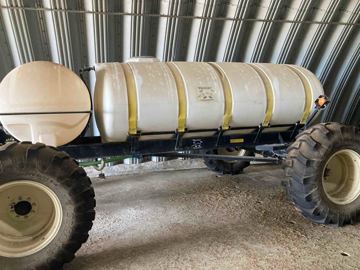 yetter-fertilizer-cart-image-3