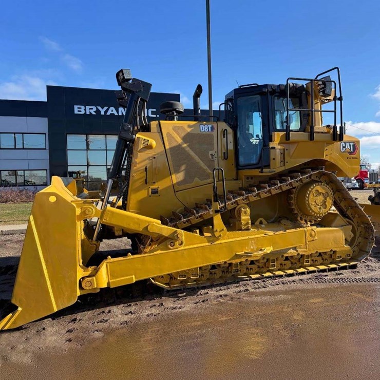 2020 CATERPILLAR D8T