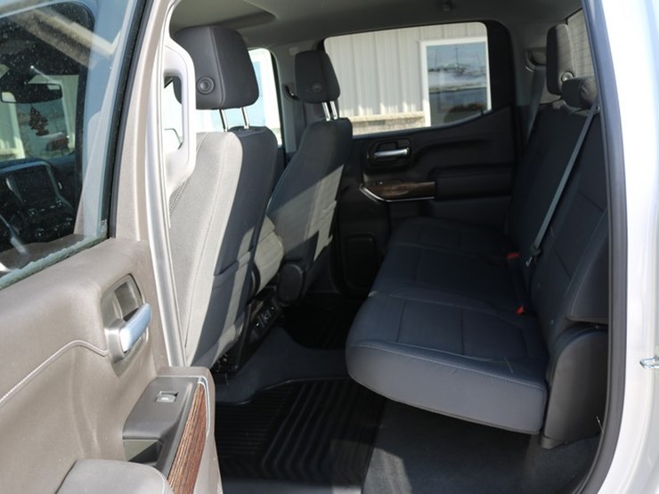 2020-gmc-1500-image-13