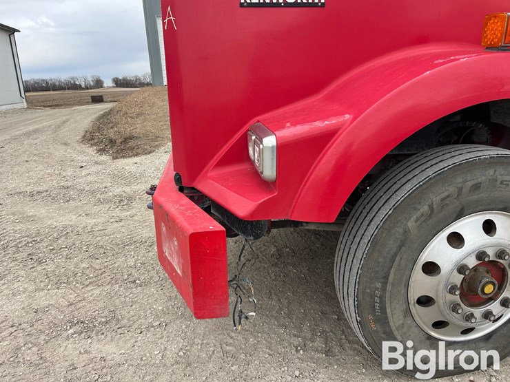 2012-kenworth-t800-image-9