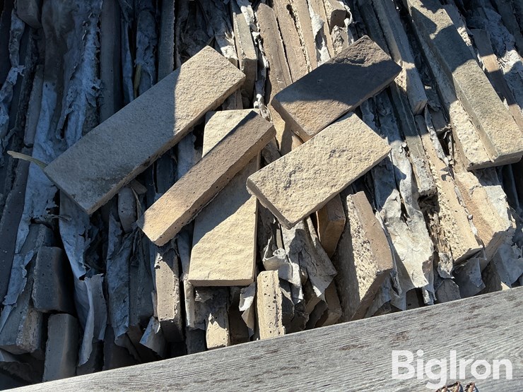 coronado-princeton-granite-stone-siding-image-15