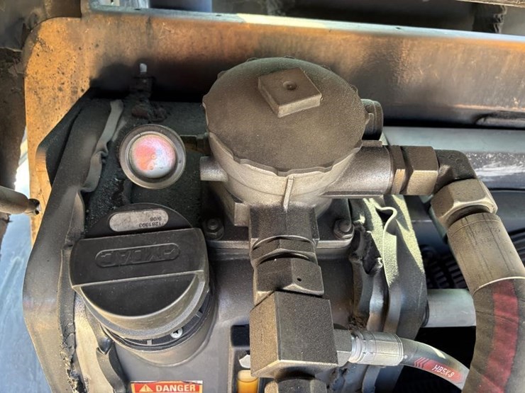 case-21e-wheel-loader-image-35