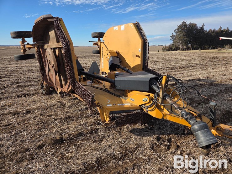 woods-bw18000-batwing-rotary-shredder-image-1