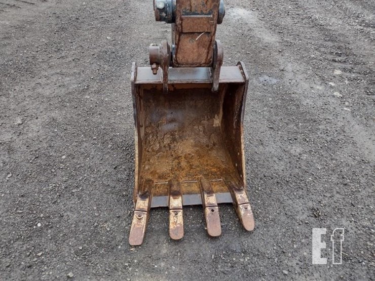 2022-deere-26g-image-14