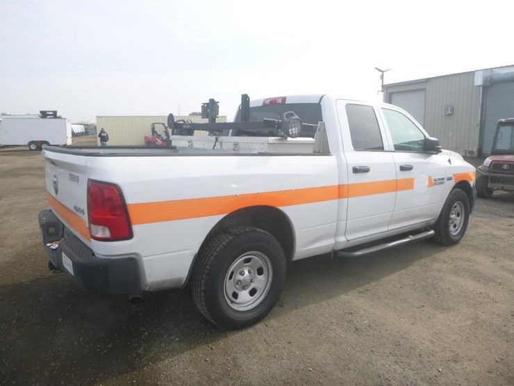 2014-dodge-1500-image-3