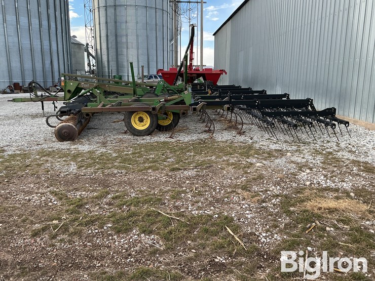 john-deere-726-image-4