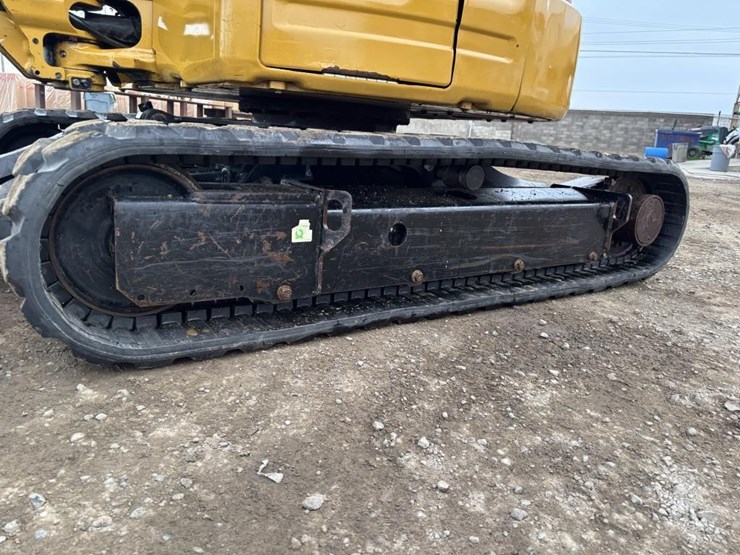 2018-caterpillar-303-image-21