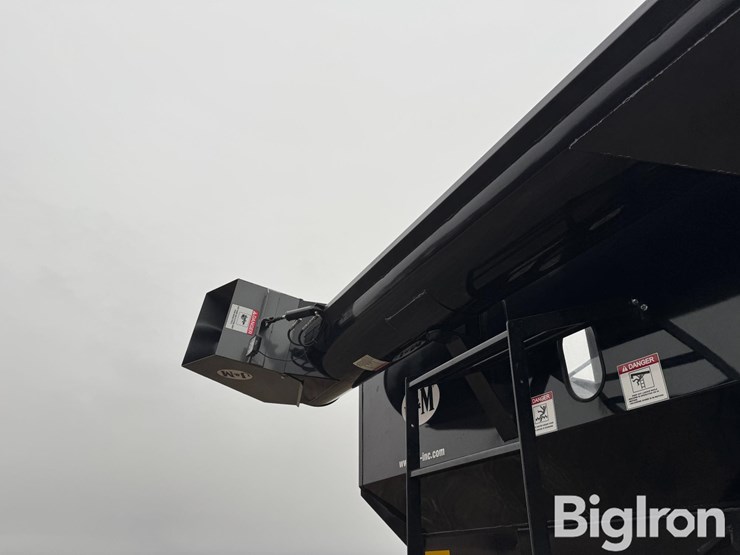 2020-j&m-875-image-16