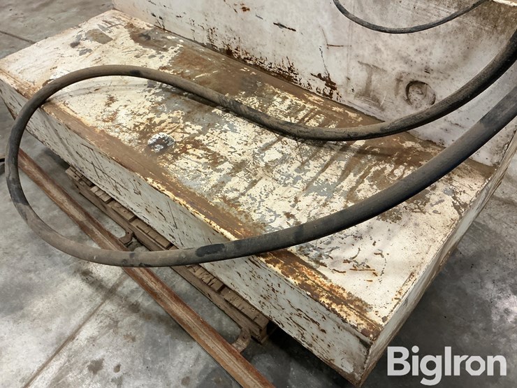 l-shaped-fuel-tank-w/electric-pump-image-9