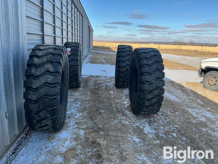 samson-rock-crusher-20.5-25-tires-image-8