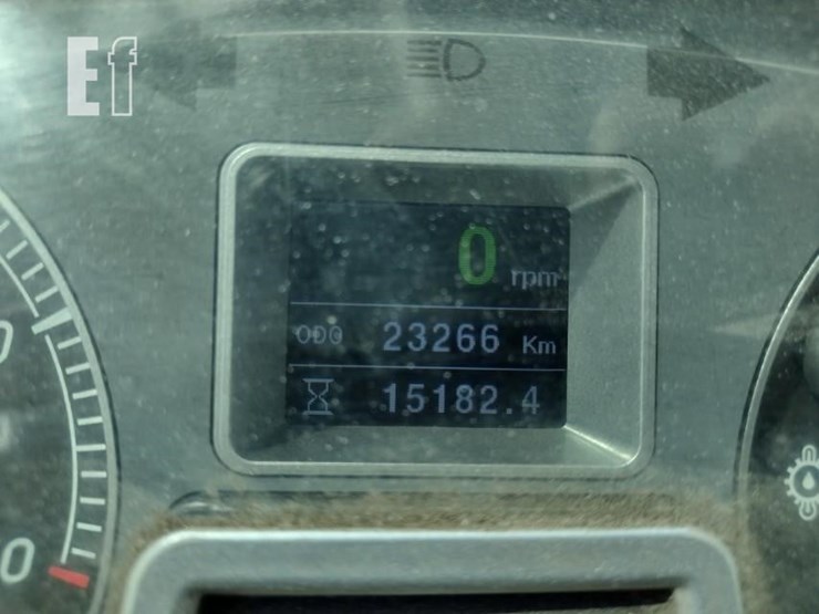 hyundai-110d-7e-image-5