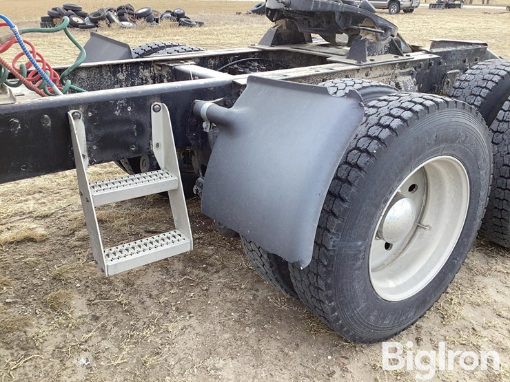 1992-peterbilt-378-image-15