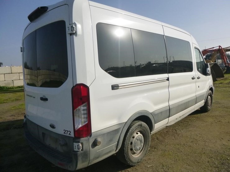 2019-ford-transit-image-3
