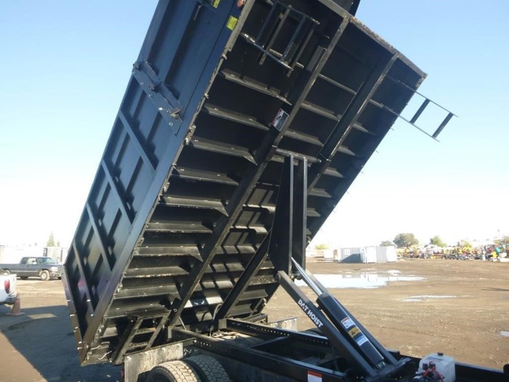 2018-isuzu-nqr-image-13