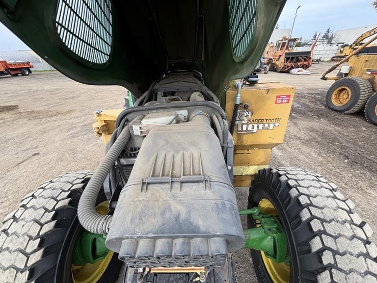 2003-john-deere-7220-image-35
