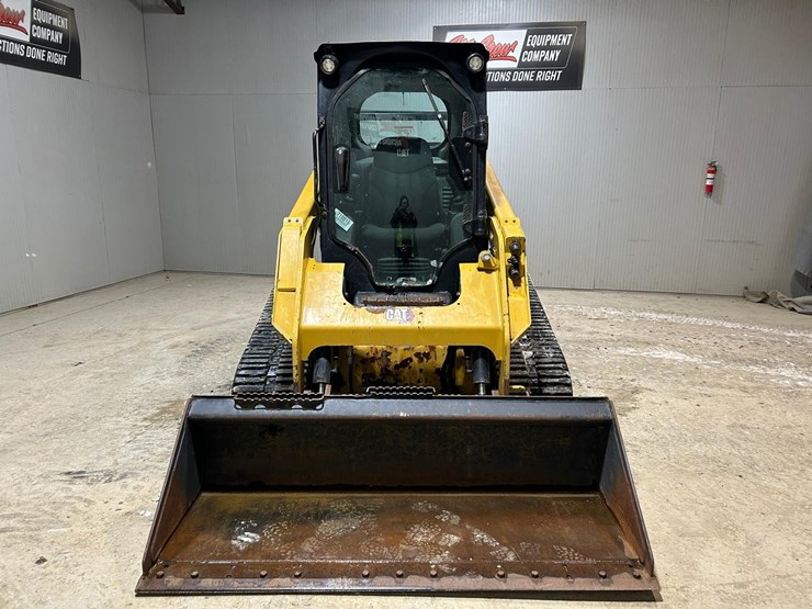 2022-caterpillar-259d3-image-7