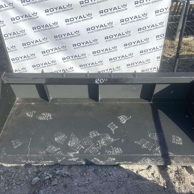 80in Bucket Skid Steer Attachment