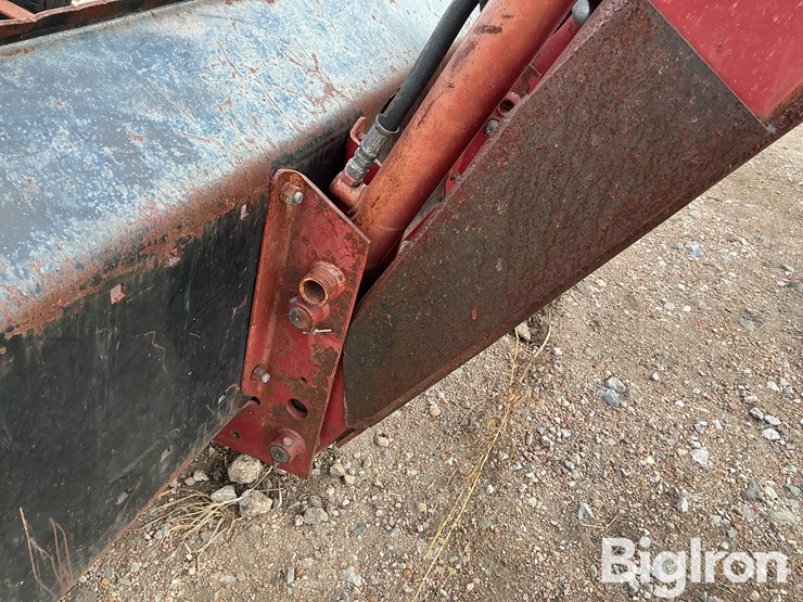 case-ih-2200-image-16