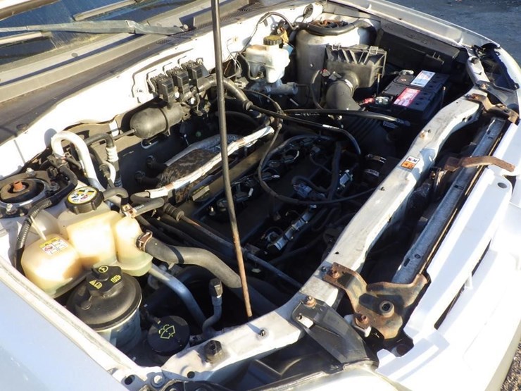 2005-mazda-tribute-image-11