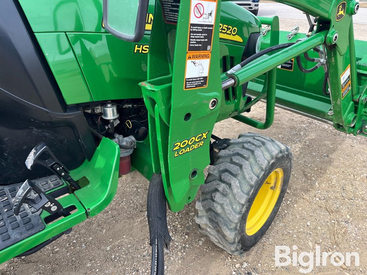 2012-john-deere-2520-image-16