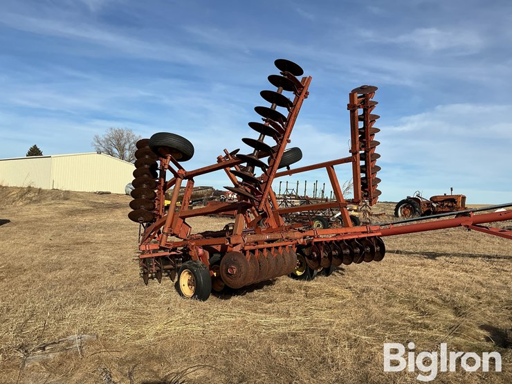 massey-ferguson-18-image-7