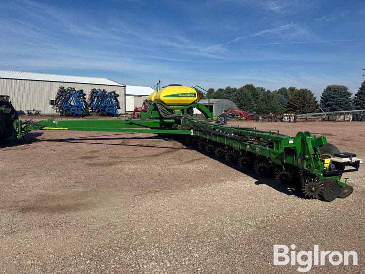 2009-john-deere-1770nt-ccs-image-8