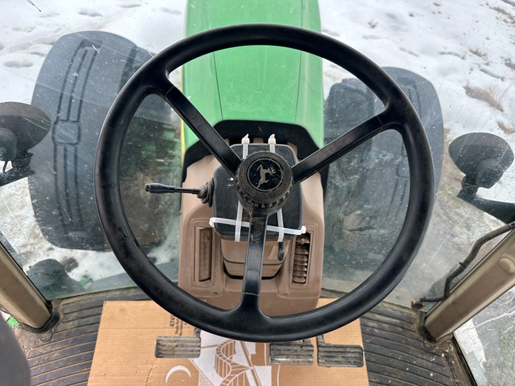 2004-john-deere-8420-image-49