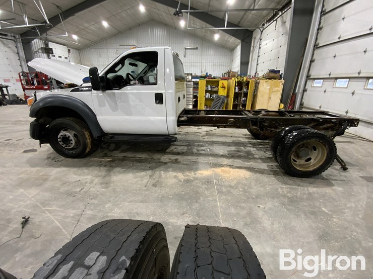 2014-ford-f550-image-8