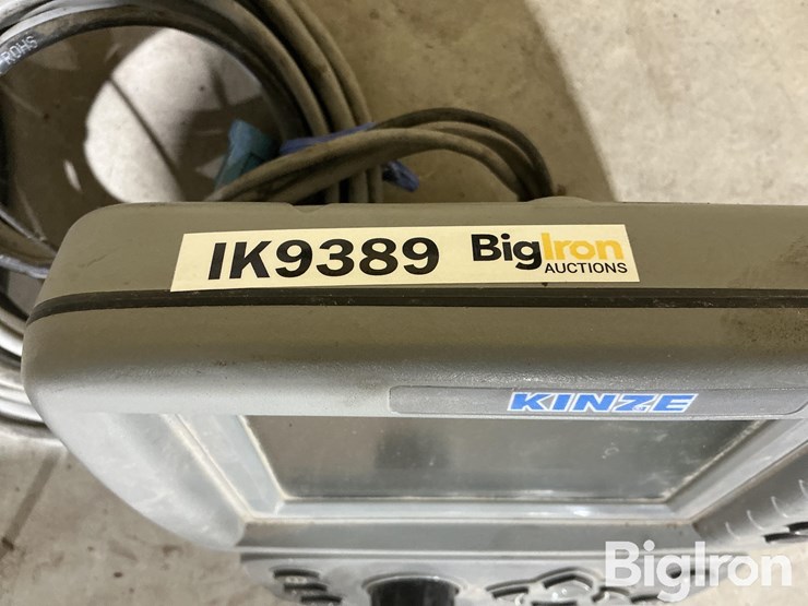 2008-kinze-kpmiii--image-14