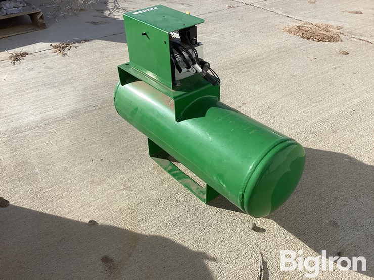 john-deere-1775-image-5