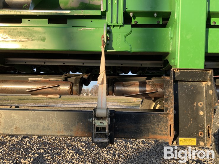 2020-john-deere-708c-image-15