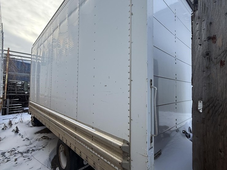 2000-isuzu-npr-image-6