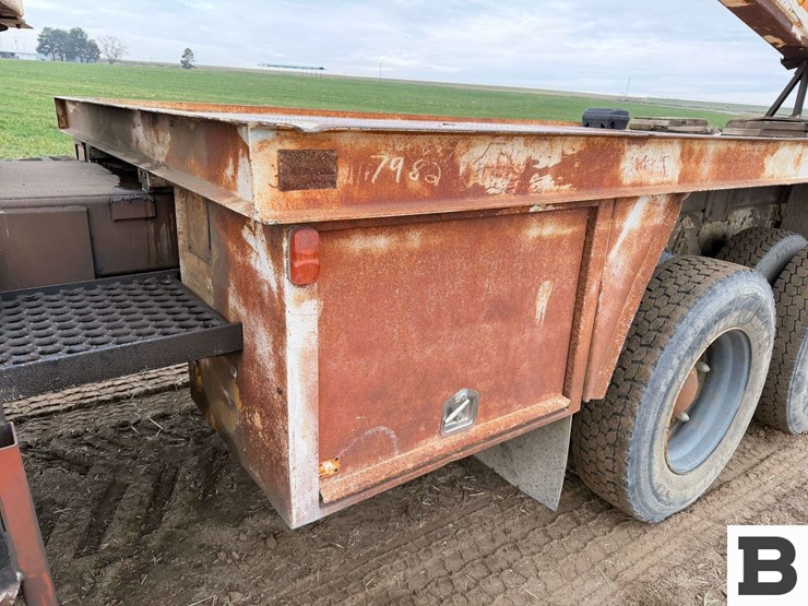 1993-ford-lts8000-image-16