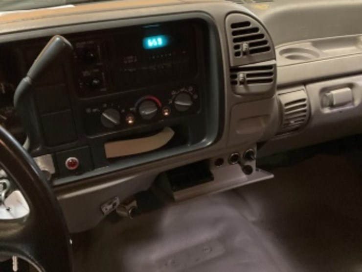 1995-chevrolet-c3500-u/t-image-19