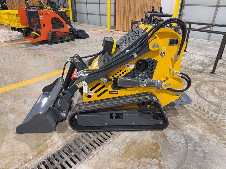2025-sdlanch-sdll60-mini-skid-steer-image-2