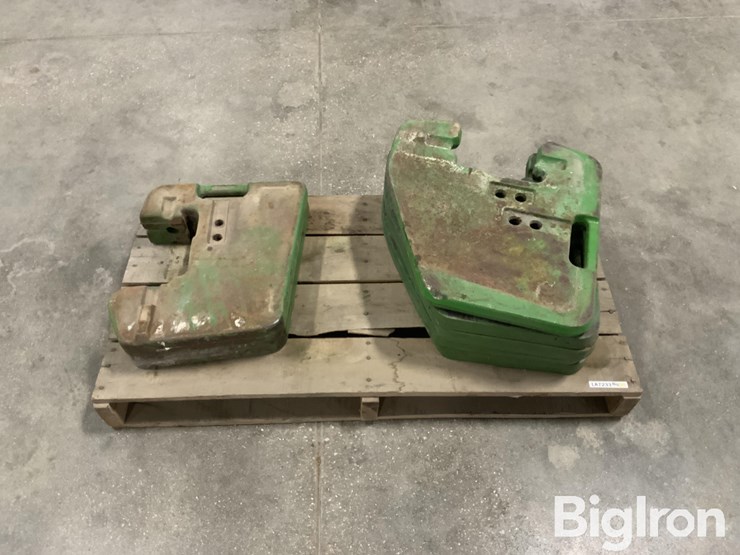 john-deere-100-image-2