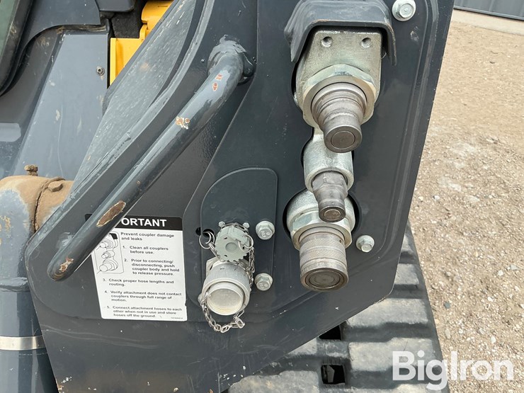 2022-deere-333g-image-15