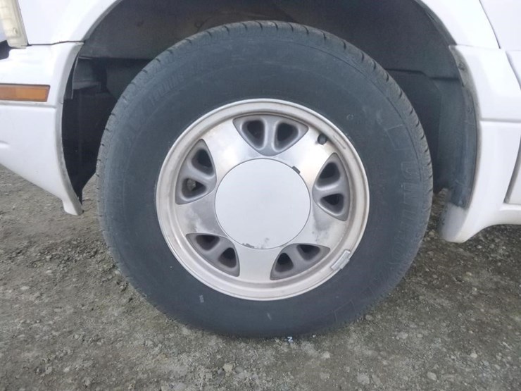 2000-chevrolet-astro-image-19